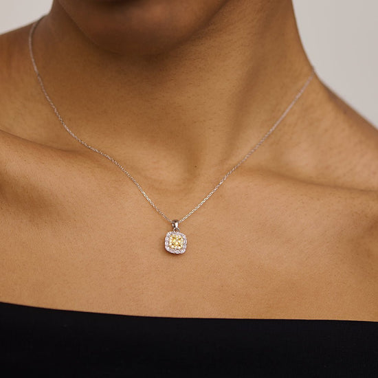 The Golden Aura Necklace - AnaClair