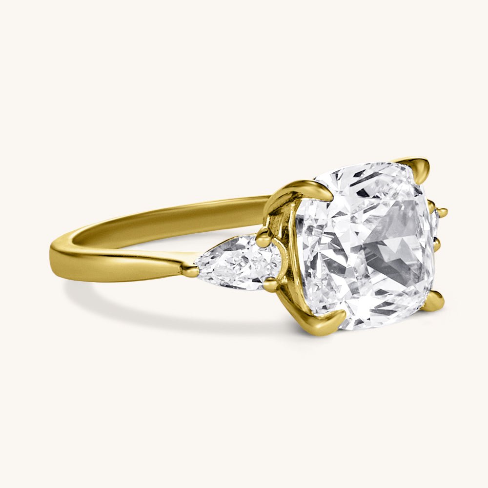 The Venus Ring – Gold - AnaClair