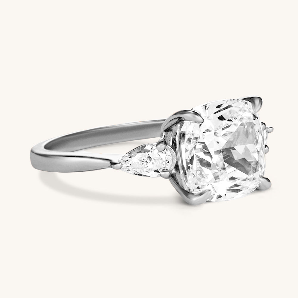 The Venus Ring - AnaClair