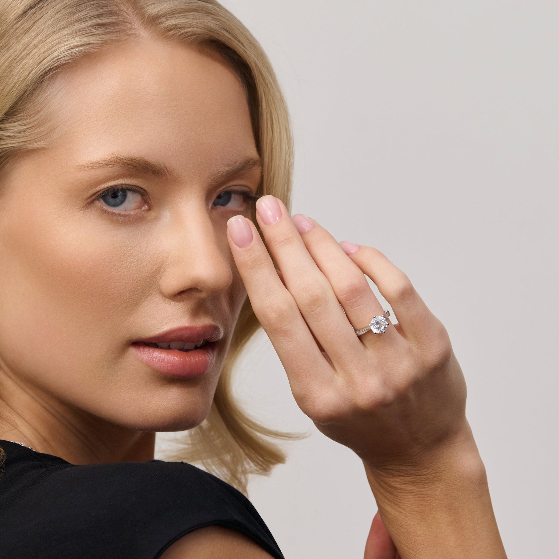 The Timeless Promise Ring - AnaClair