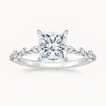 The Amour Ring - White Gold