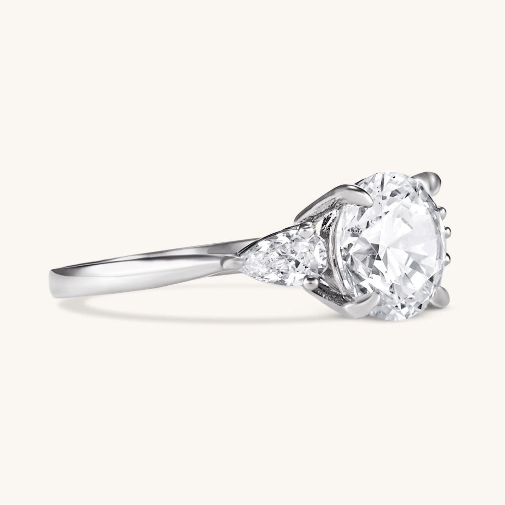 The Esmeralda Ring - AnaClair
